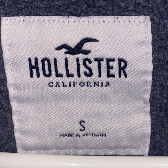 Hollister Small Navy Blue Pullover Sweater - Picture 2 of 14